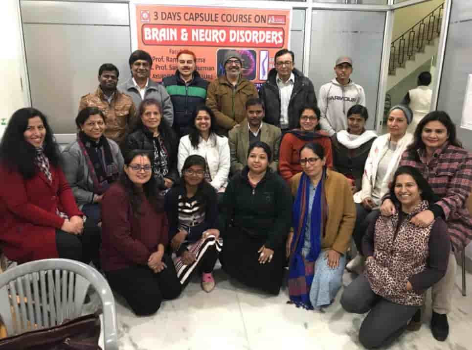 Hands-on acupuncture training at Acutouch Wellness academy